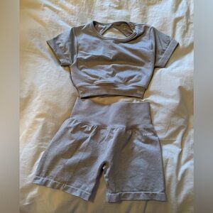 Dfyne Hannah Pearson collection